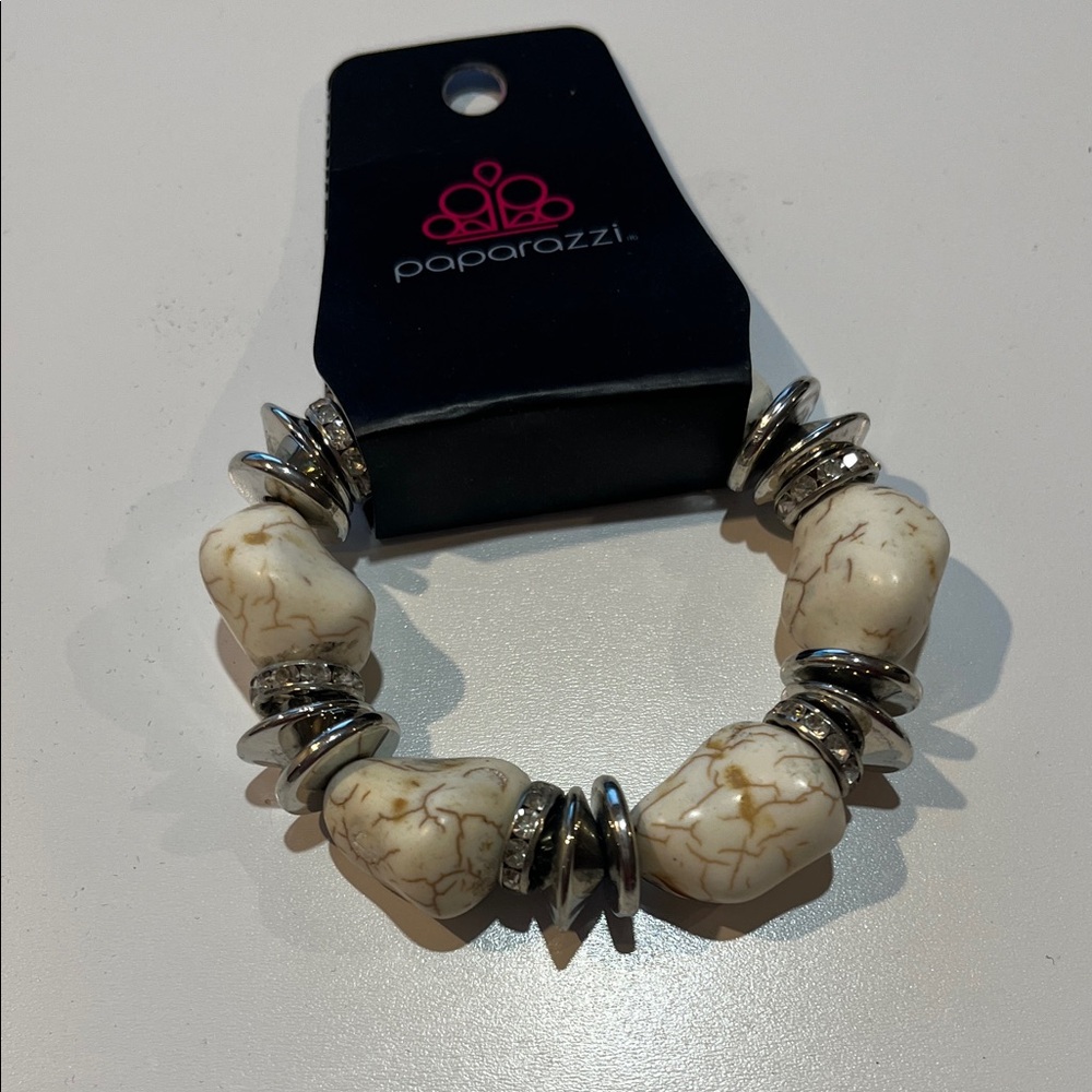 Paparazzi Cream and Silver Chunky Bracelet